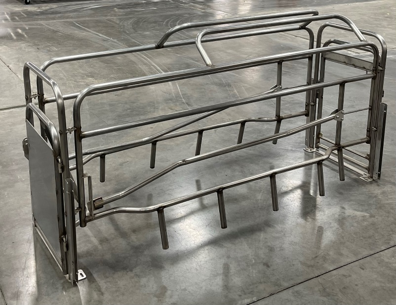Stainless Farrowing Crates Image